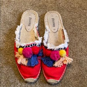 Soludos Pom Slip On Mules